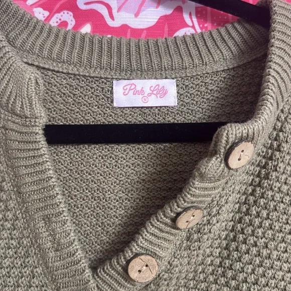 Pink Lily Top - Picture 2 of 4